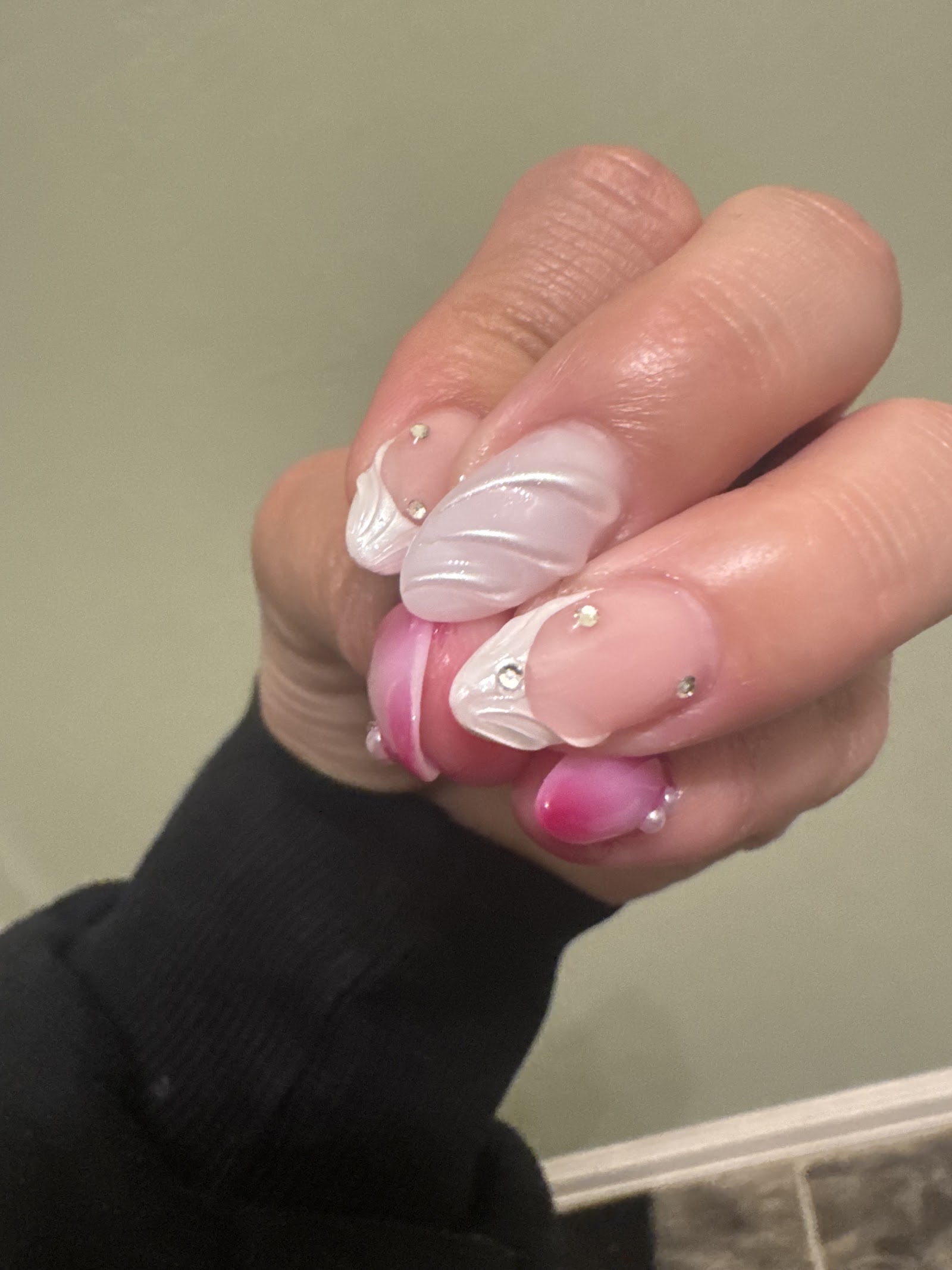 Miss Glam Nails nail photo 1